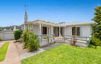 28 Red Beach Road, Red Beach