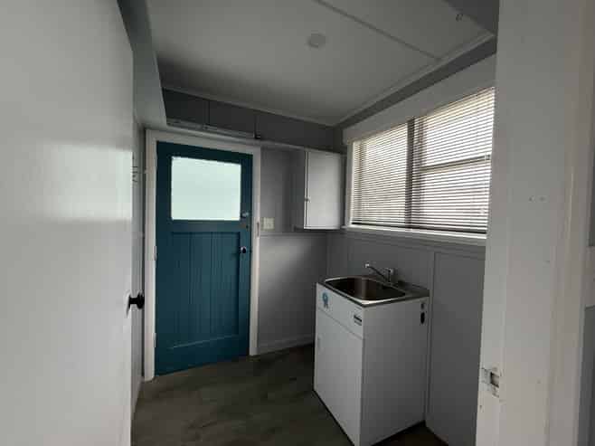 11 McBain Grove, Avalon