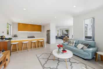 18b Leafield Crescent, Henderson