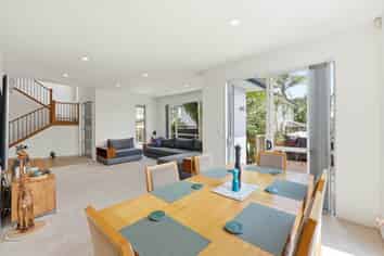 18b Leafield Crescent, Henderson