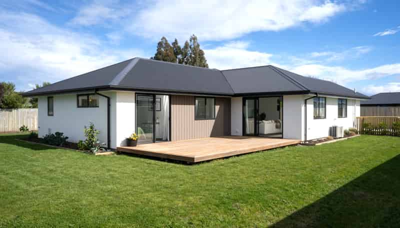 17 Merino Crescent, Amberley