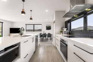 5 Melonette Way, Ohauiti