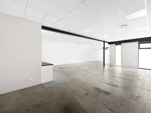 Stand out on Te Aroha Street