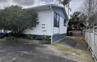 2/141 Carnoustie Drive, Wattle Downs