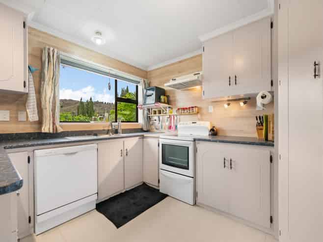 27 O'neill Crescent, Alexandra