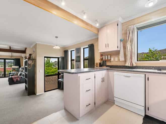 27 O'neill Crescent, Alexandra