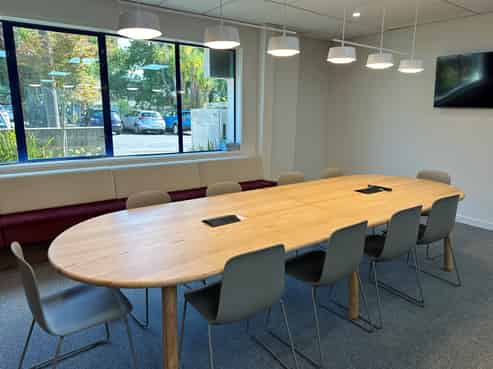 Calling all Owner-Occupiers - Modern Offices + Car Parking