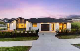 77 Skulander Crescent, Millwater