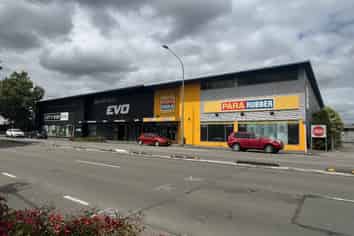 557sqm High-Profile Large Format Retail