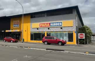 557sqm High-Profile Large Format Retail