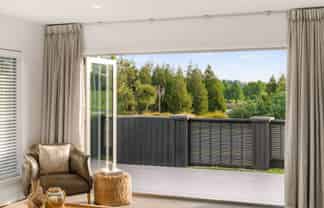 1 Fender Close, Pyes Pa