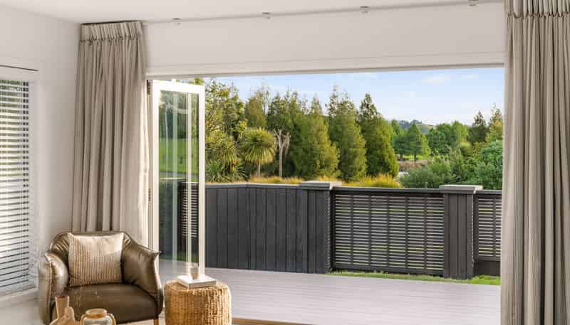 1 Fender Close, Pyes Pa