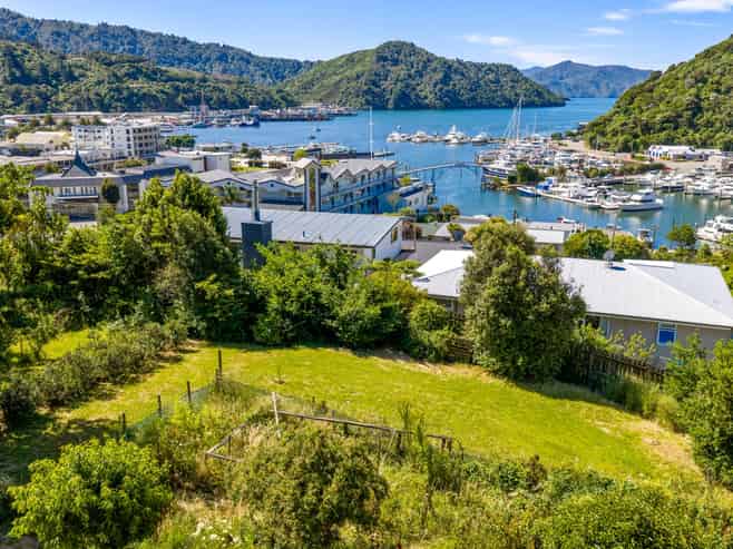 4 Russell Street, Picton