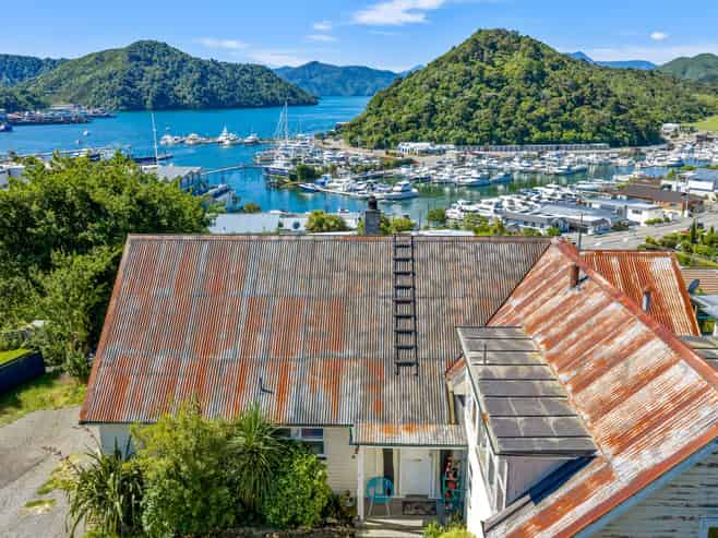 4 Russell Street, Picton