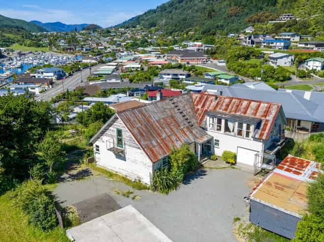 4 Russell Street, Picton