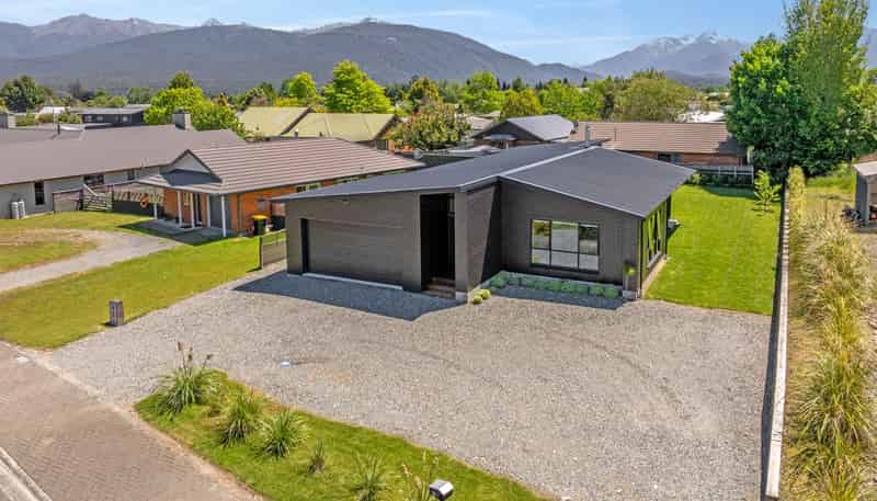 7 Dalhousie Place, Te Anau