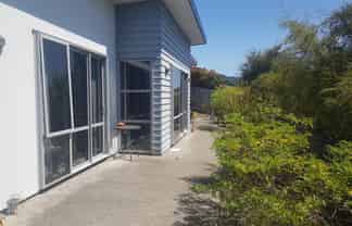  Room 3, 4 Essex Terrace, Stoke