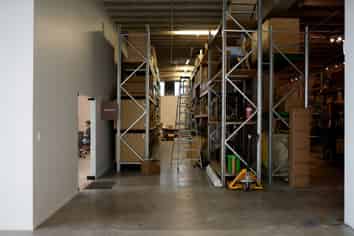 Immaculate Mixed Use Warehouse and Office | 425 m2