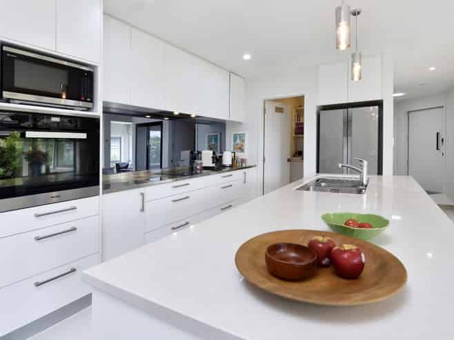 15 Wanderers Avenue, Brightwater