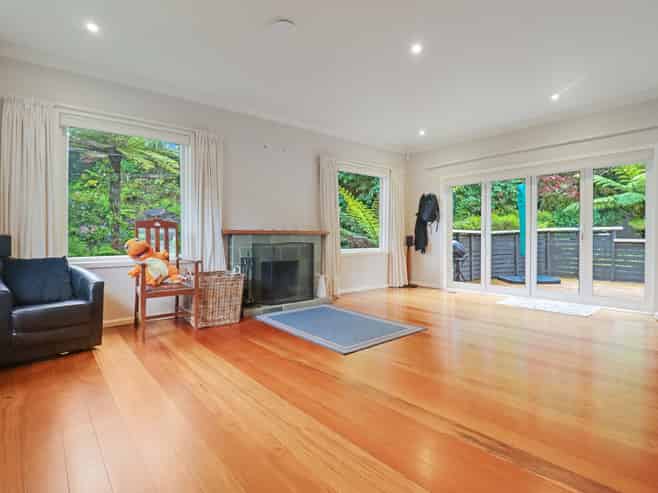 A/64 Simla Crescent, Khandallah