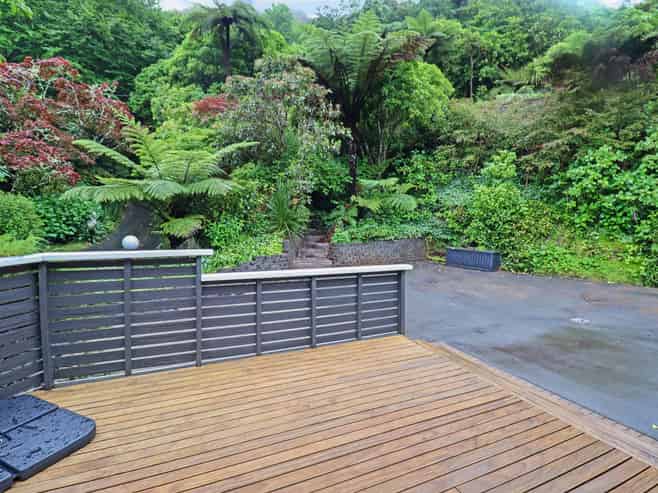 A/64 Simla Crescent, Khandallah