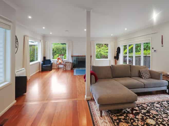 A/64 Simla Crescent, Khandallah