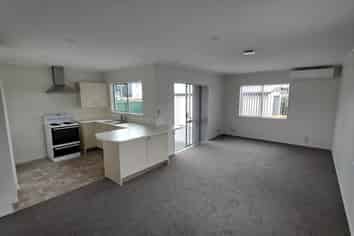 49A Beach Road, Pahurehure