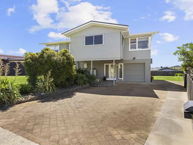 19 Taipari Avenue, Raglan