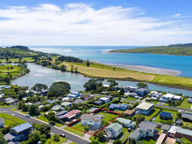 19 Taipari Avenue, Raglan