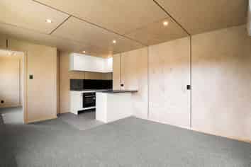 E/4 Longwood Avenue, Mornington