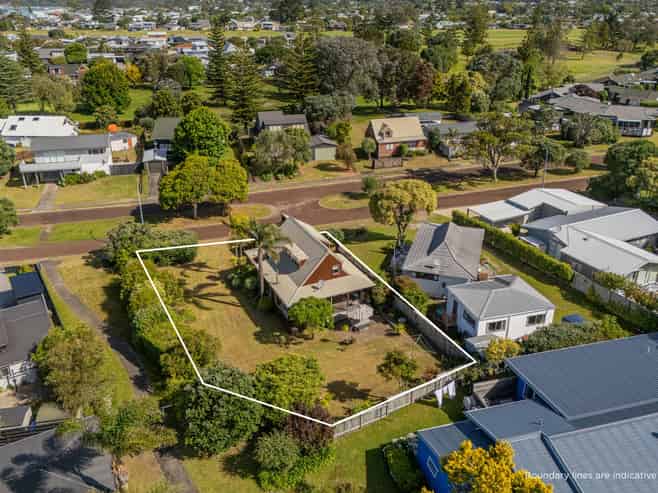 14 Kennedy Park Drive, Pauanui