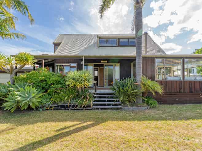 14 Kennedy Park Drive, Pauanui