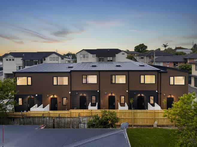 6/302 Blockhouse Bay Road, Avondale