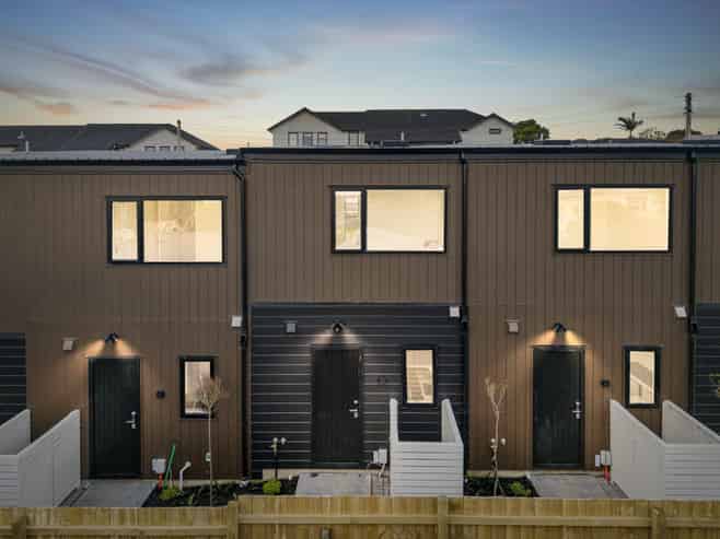 6/302 Blockhouse Bay Road, Avondale