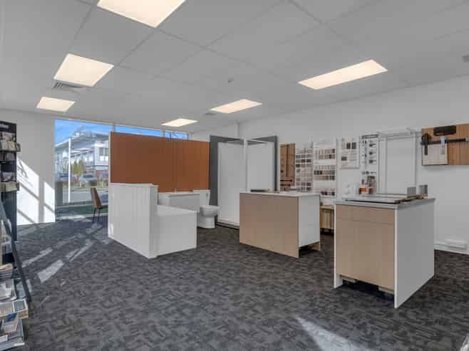 Modern Burnside office with road frontage – 107sqm