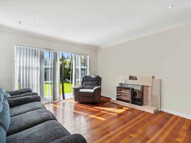 29 Buller Crescent, Manurewa