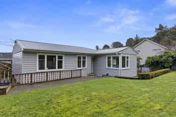 26 Lowry Crescent, Stokes Valley