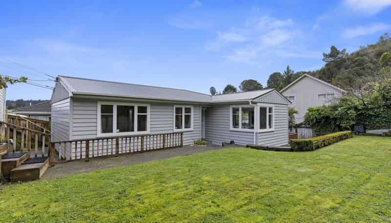 26 Lowry Crescent, Stokes Valley