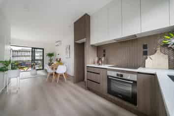 5/302 Blockhouse Bay Road, Avondale