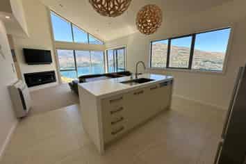 50 Middleton Road, Queenstown Hill