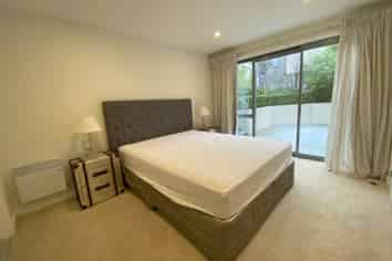 50 Middleton Road, Queenstown Hill