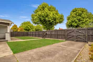 23 South Street, West End