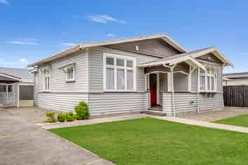 23 South Street, West End