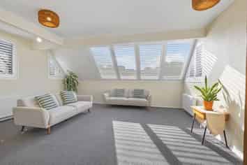 53 Jubilee Road, Khandallah