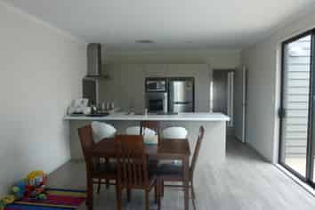 52 Scoria Close, Pyes Pa