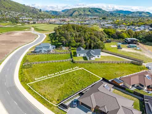 159 Karuhiruhi Street, Waikanae