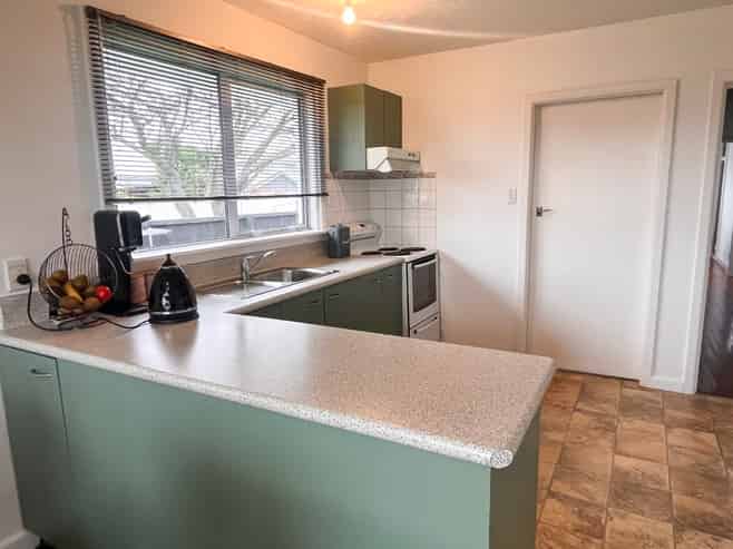 16 Daniels Road, Redwood