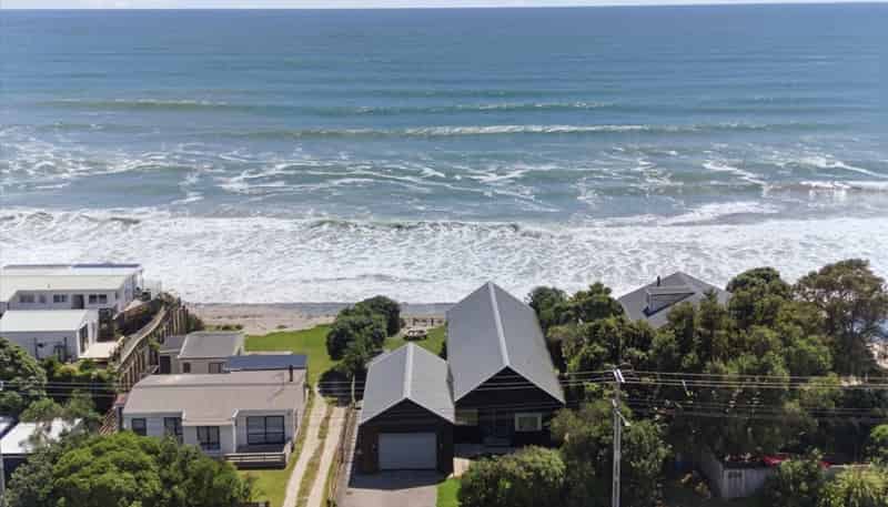 211 Pukehina Parade, Pukehina