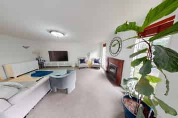 12 Grange Place, Milson