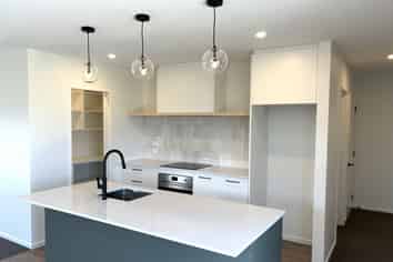 7 Henshaw Street, Woodend